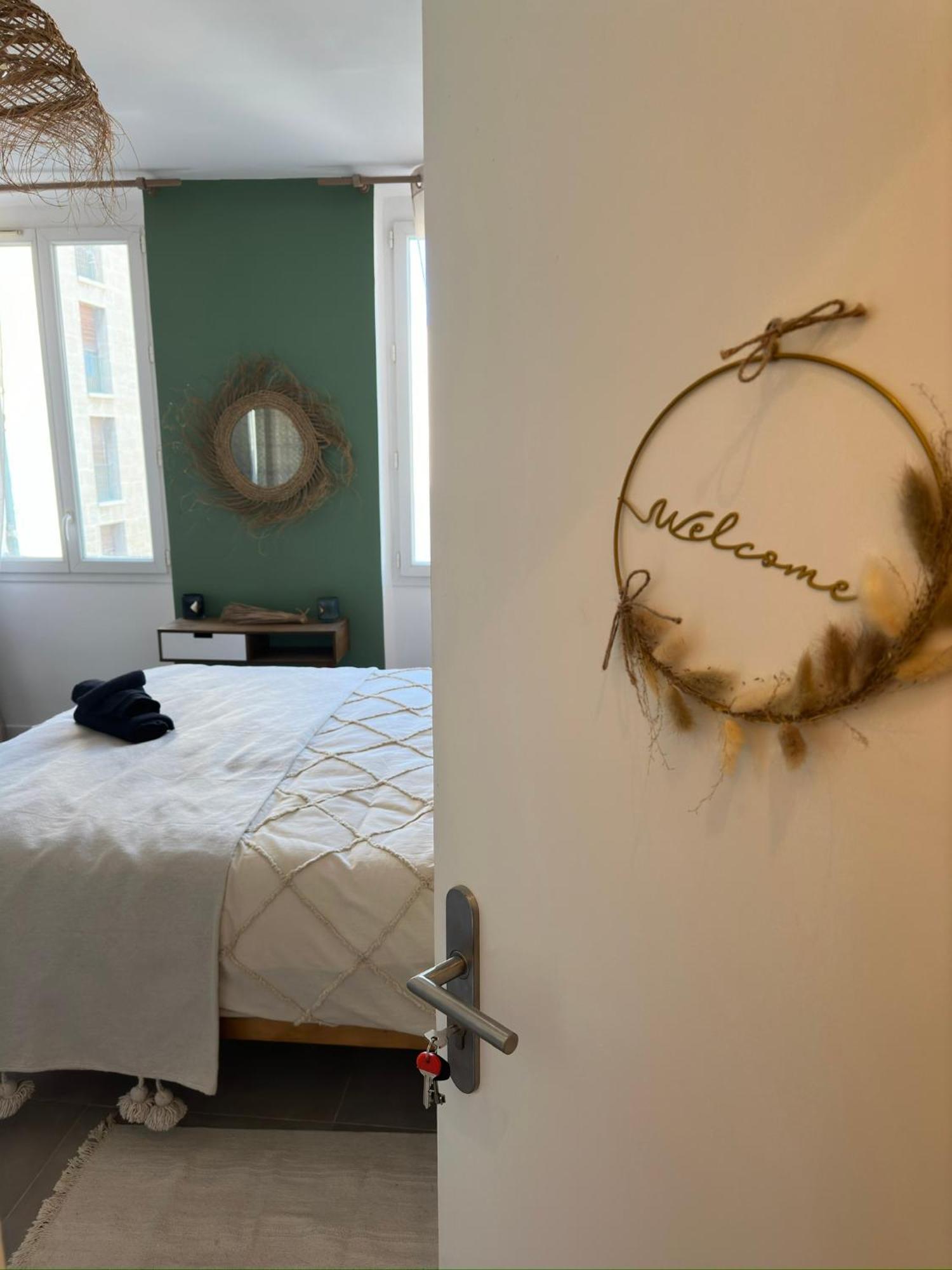 La Boheme Au Vieux-Port Apartment Marseille Bagian luar foto